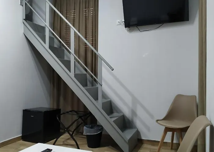 κεντρικόν Ξενοδοχείο 2*